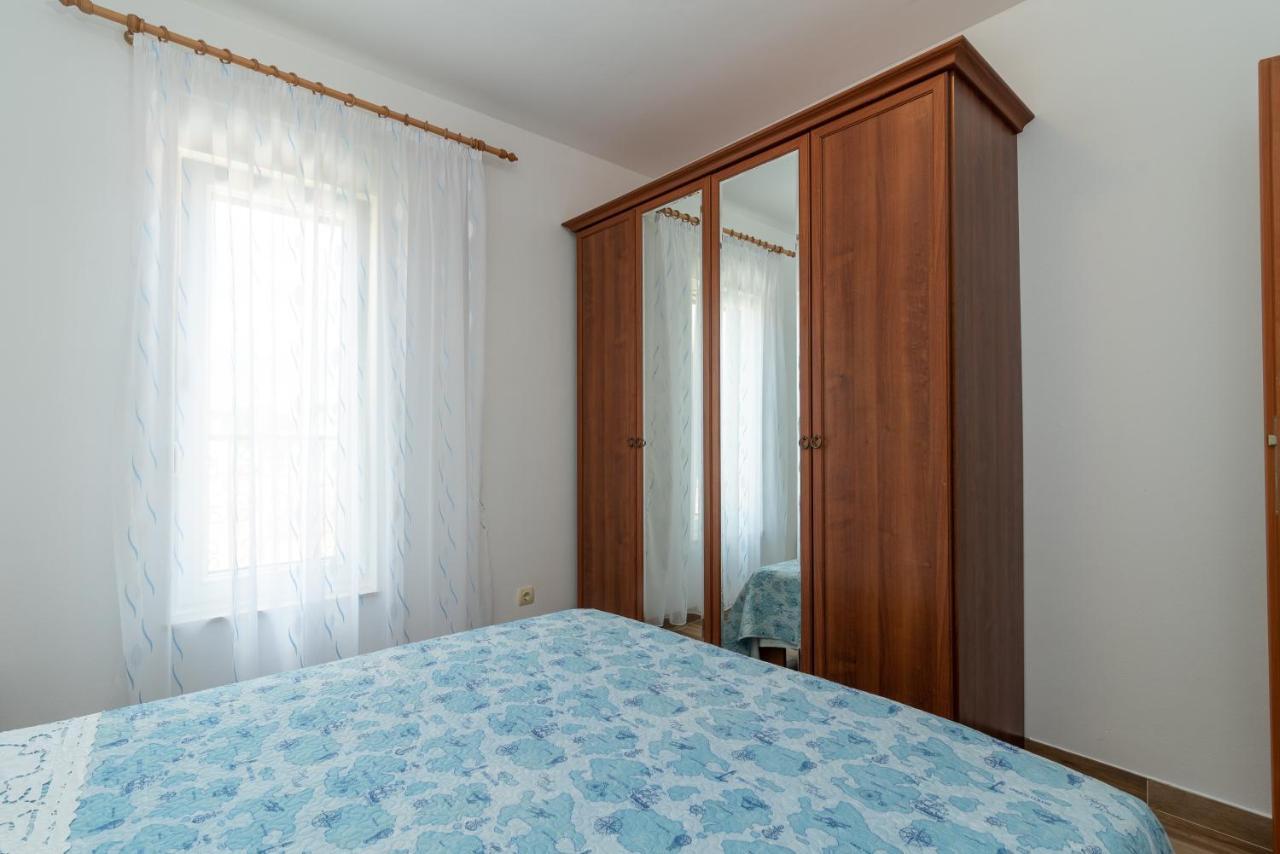 Appartement Apartman Dildo à Trogir Extérieur photo
