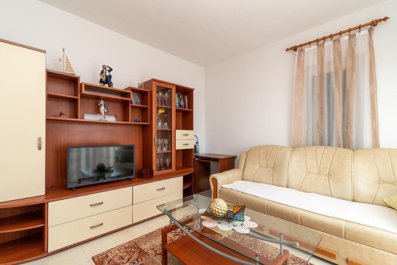 Appartement Apartman Dildo à Trogir Extérieur photo