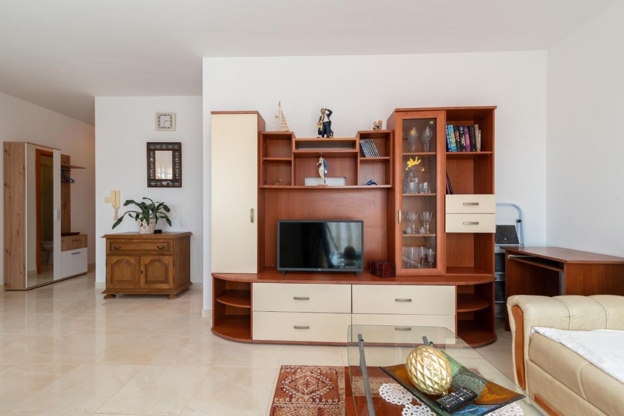 Appartement Apartman Dildo à Trogir Extérieur photo